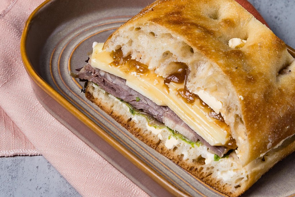 Roast Beef Pide
