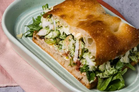 Pesto Chicken Mayo Pide