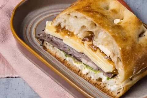 Roast Beef Pide