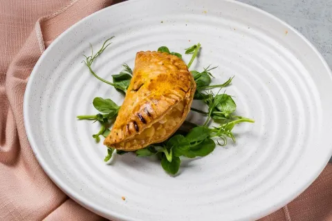 Sweet potato and lentil empanada